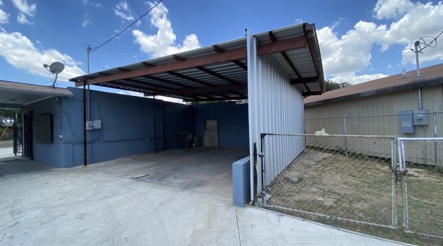 1802 Santa Maria Ave, Laredo, Texas 78041, 1 Room Rooms,1 BathroomBathrooms,Commercial retail/office,For Rent,1802 Santa Maria Ave,20263408
