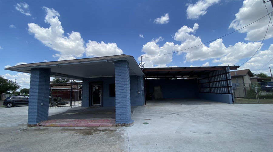1802 Santa Maria Ave, Laredo, Texas 78041, 1 Room Rooms,1 BathroomBathrooms,Commercial retail/office,For Rent,1802 Santa Maria Ave,20263408