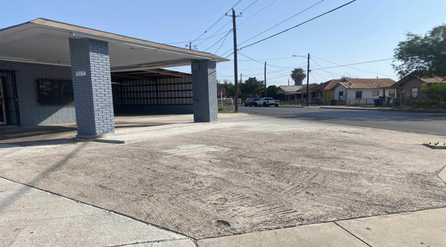 1802 Santa Maria Ave, Laredo, Texas 78041, 1 Room Rooms,1 BathroomBathrooms,Commercial retail/office,For Rent,1802 Santa Maria Ave,20263408