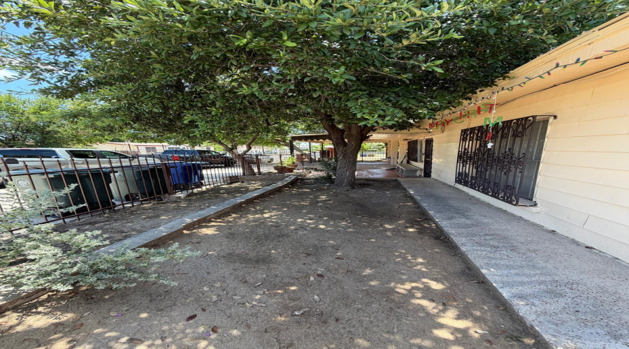 1705 Marion St, Laredo, Texas 78043, 4 Bedrooms Bedrooms, 7 Rooms Rooms,2 BathroomsBathrooms,Residential,For Sale,1705 Marion St,20263414