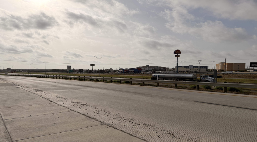179 N IH-35, Cotulla, Texas 78014, ,Land,For Sale,179 N IH-35,20263417