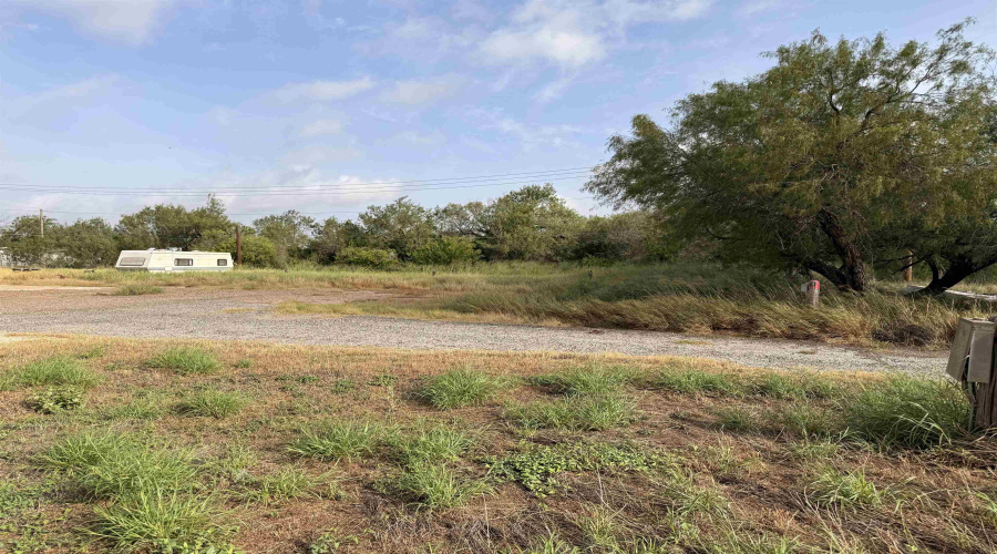 179 N IH-35, Cotulla, Texas 78014, ,Land,For Sale,179 N IH-35,20263417