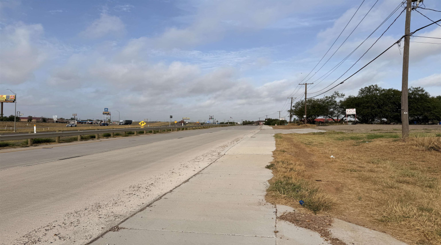 179 N IH-35, Cotulla, Texas 78014, ,Land,For Sale,179 N IH-35,20263417