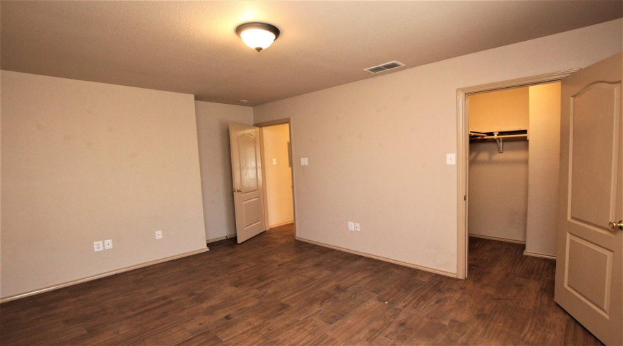 6006 Catedral Lp, Laredo, Texas 78043, 3 Bedrooms Bedrooms, 6 Rooms Rooms,2 BathroomsBathrooms,Residential,For Rent,6006 Catedral Lp,20263415
