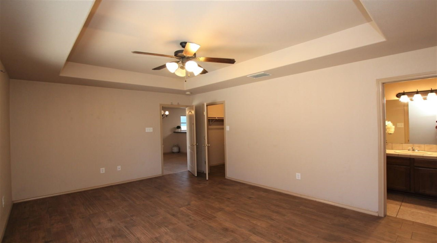 6006 Catedral Lp, Laredo, Texas 78043, 3 Bedrooms Bedrooms, 6 Rooms Rooms,2 BathroomsBathrooms,Residential,For Rent,6006 Catedral Lp,20263415