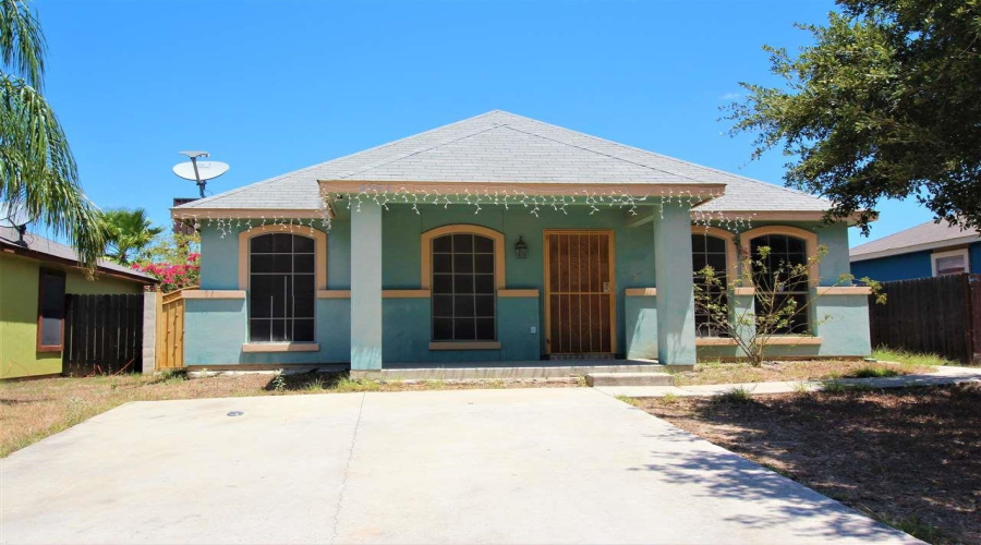 6006 Catedral Lp, Laredo, Texas 78043, 3 Bedrooms Bedrooms, 6 Rooms Rooms,2 BathroomsBathrooms,Residential,For Rent,6006 Catedral Lp,20263415