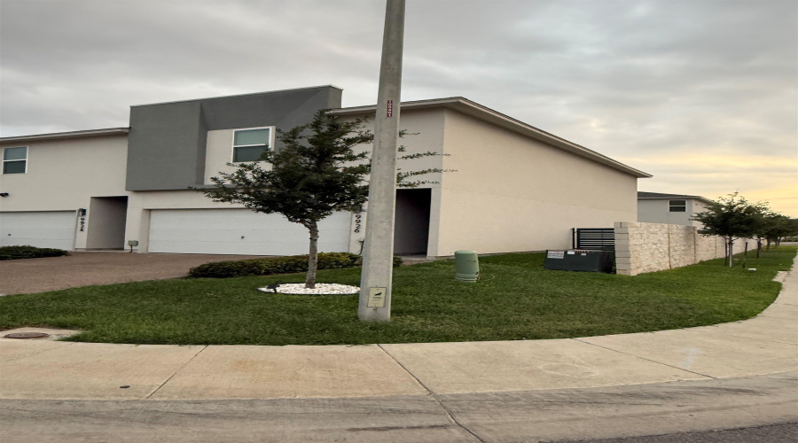 9926 Kaspar Dr., Laredo, Texas 78045, 3 Bedrooms Bedrooms, 4 Rooms Rooms,2 BathroomsBathrooms,Residential,For Sale,9926 Kaspar Dr.,20263418