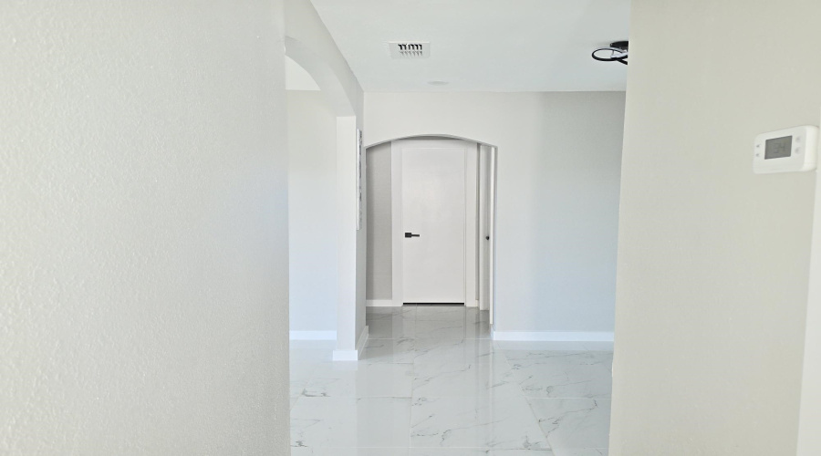 3706 Pine St, Laredo, Texas 78046, 3 Bedrooms Bedrooms, 6 Rooms Rooms,2 BathroomsBathrooms,Residential,For Sale,3706 Pine St,20263420