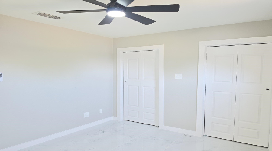 3706 Pine St, Laredo, Texas 78046, 3 Bedrooms Bedrooms, 6 Rooms Rooms,2 BathroomsBathrooms,Residential,For Sale,3706 Pine St,20263420