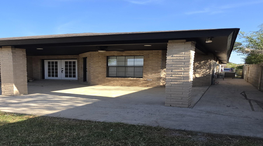3706 Pine St, Laredo, Texas 78046, 3 Bedrooms Bedrooms, 6 Rooms Rooms,2 BathroomsBathrooms,Residential,For Sale,3706 Pine St,20263420