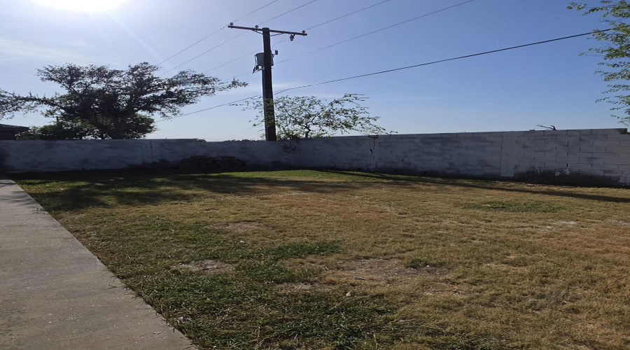 3706 Pine St, Laredo, Texas 78046, 3 Bedrooms Bedrooms, 6 Rooms Rooms,2 BathroomsBathrooms,Residential,For Sale,3706 Pine St,20263420