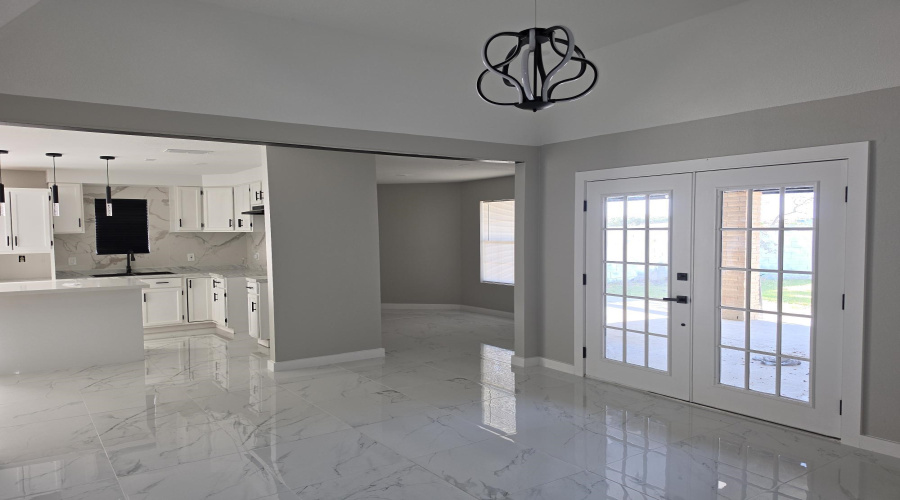 3706 Pine St, Laredo, Texas 78046, 3 Bedrooms Bedrooms, 6 Rooms Rooms,2 BathroomsBathrooms,Residential,For Sale,3706 Pine St,20263420