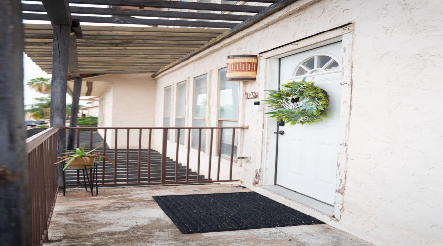 101 W Del Mar Blvd, Laredo, Texas 78041, 3 Bedrooms Bedrooms, 5 Rooms Rooms,2 BathroomsBathrooms,Residential,For Rent,101 W Del Mar Blvd,20263426