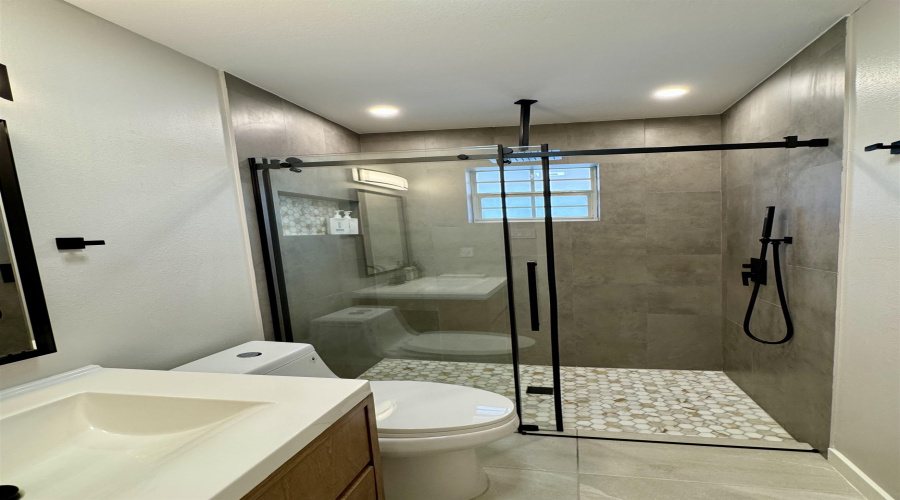 3113 Foggy Lp, Laredo, Texas 78045, 3 Bedrooms Bedrooms, 3 Rooms Rooms,2 BathroomsBathrooms,Residential,For Sale,3113 Foggy Lp,20263427