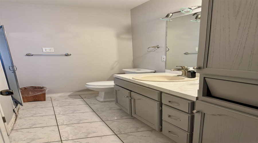 3113 Foggy Lp, Laredo, Texas 78045, 3 Bedrooms Bedrooms, 3 Rooms Rooms,2 BathroomsBathrooms,Residential,For Sale,3113 Foggy Lp,20263427