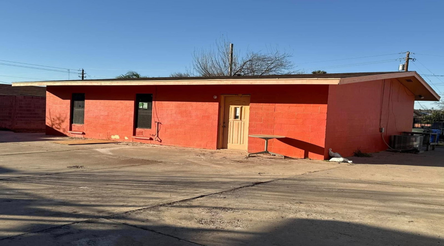 2703 Diaz St, Laredo, Texas 78043, 3 Bedrooms Bedrooms, 7 Rooms Rooms,2 BathroomsBathrooms,Residential,For Rent,2703 Diaz St,20263430