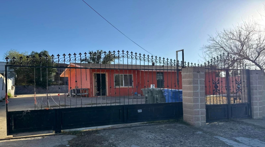 2703 Diaz St, Laredo, Texas 78043, 3 Bedrooms Bedrooms, 7 Rooms Rooms,2 BathroomsBathrooms,Residential,For Rent,2703 Diaz St,20263430