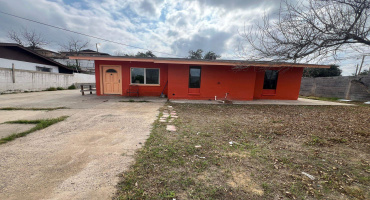 2703 Diaz St, Laredo, Texas 78043, 3 Bedrooms Bedrooms, 7 Rooms Rooms,2 BathroomsBathrooms,Residential,For Rent,2703 Diaz St,20263430