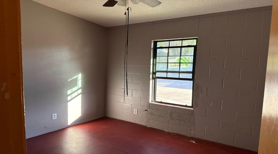 2703 Diaz St, Laredo, Texas 78043, 3 Bedrooms Bedrooms, 7 Rooms Rooms,2 BathroomsBathrooms,Residential,For Rent,2703 Diaz St,20263430