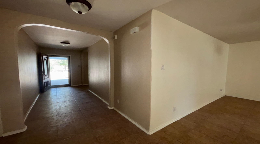 17414 College Port Dr, Laredo, Texas 78045, 3 Bedrooms Bedrooms, 5 Rooms Rooms,2 BathroomsBathrooms,Residential,For Sale,17414 College Port Dr,20263432