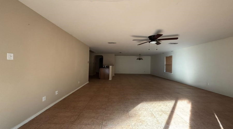 17414 College Port Dr, Laredo, Texas 78045, 3 Bedrooms Bedrooms, 5 Rooms Rooms,2 BathroomsBathrooms,Residential,For Rent,17414 College Port Dr,20263433