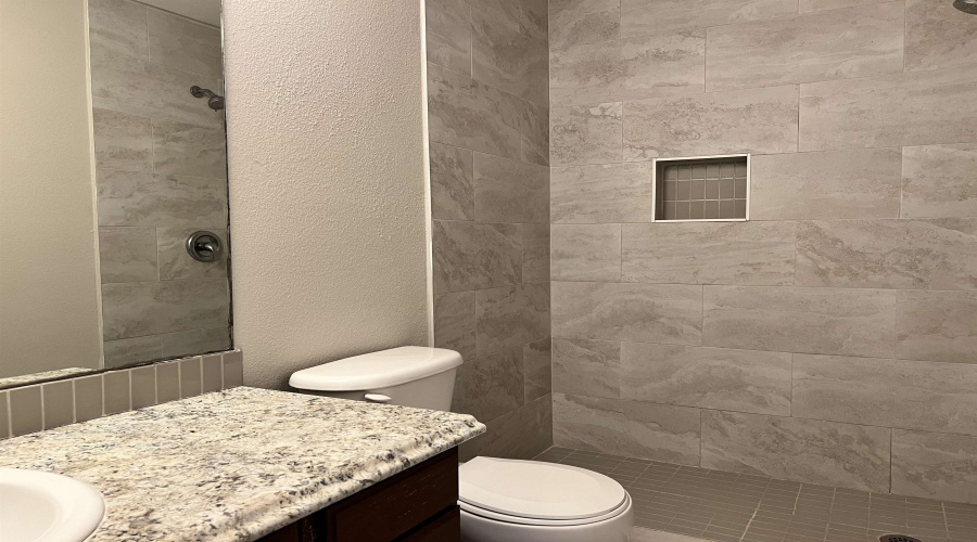 17413 College Port Dr, Laredo, Texas 78045, 4 Bedrooms Bedrooms, 5 Rooms Rooms,2 BathroomsBathrooms,Residential,For Rent,17413 College Port Dr,20263450