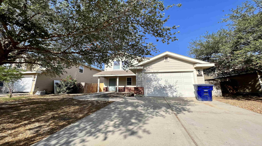 17413 College Port Dr, Laredo, Texas 78045, 4 Bedrooms Bedrooms, 5 Rooms Rooms,2 BathroomsBathrooms,Residential,For Rent,17413 College Port Dr,20263450