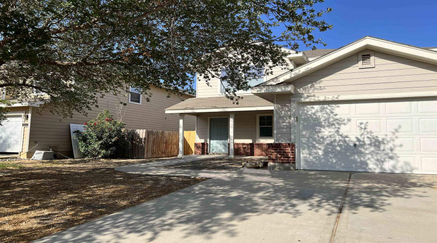 17413 College Port Dr, Laredo, Texas 78045, 4 Bedrooms Bedrooms, 5 Rooms Rooms,2 BathroomsBathrooms,Residential,For Rent,17413 College Port Dr,20263450