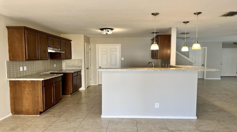 17413 College Port Dr, Laredo, Texas 78045, 4 Bedrooms Bedrooms, 5 Rooms Rooms,2 BathroomsBathrooms,Residential,For Rent,17413 College Port Dr,20263450