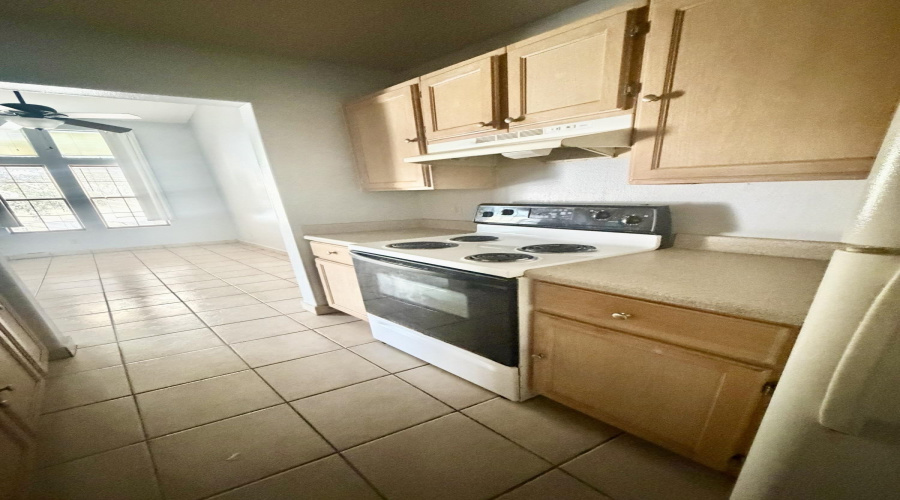 1752 Tiara Trl, Laredo, Texas 78045, 2 Bedrooms Bedrooms, 5 Rooms Rooms,2 BathroomsBathrooms,Residential,For Sale,1752 Tiara Trl,20263452