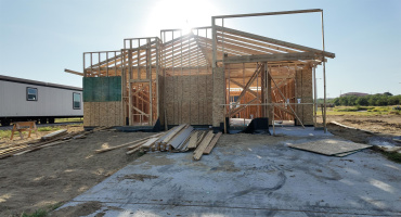 5015 Rio Seco St., Laredo, Texas 78046, 3 Bedrooms Bedrooms, 5 Rooms Rooms,2 BathroomsBathrooms,Residential,For Sale,5015 Rio Seco St.,20263454