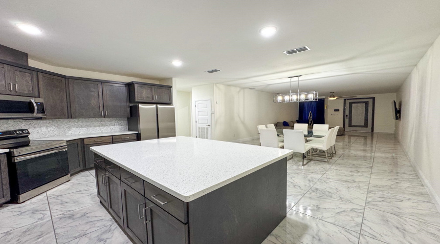 1421 Eagles LN, Laredo, Texas 78045, 3 Bedrooms Bedrooms, 6 Rooms Rooms,2 BathroomsBathrooms,Residential,For Rent,1421 Eagles LN,20263460