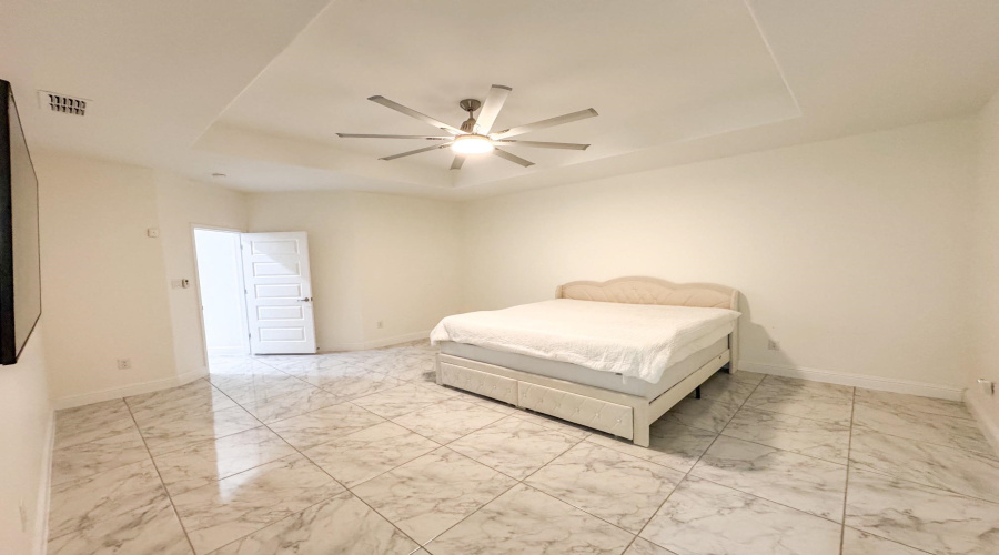 1421 Eagles LN, Laredo, Texas 78045, 3 Bedrooms Bedrooms, 6 Rooms Rooms,2 BathroomsBathrooms,Residential,For Rent,1421 Eagles LN,20263460