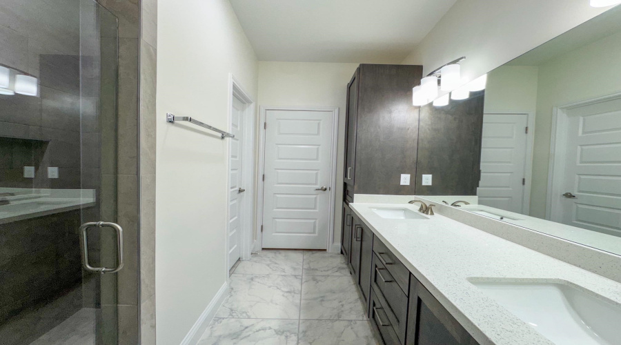 1421 Eagles LN, Laredo, Texas 78045, 3 Bedrooms Bedrooms, 6 Rooms Rooms,2 BathroomsBathrooms,Residential,For Rent,1421 Eagles LN,20263460