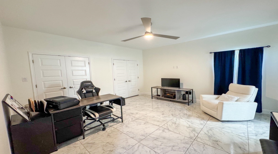 1421 Eagles LN, Laredo, Texas 78045, 3 Bedrooms Bedrooms, 6 Rooms Rooms,2 BathroomsBathrooms,Residential,For Rent,1421 Eagles LN,20263460