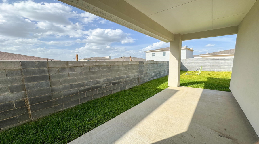 1421 Eagles LN, Laredo, Texas 78045, 3 Bedrooms Bedrooms, 6 Rooms Rooms,2 BathroomsBathrooms,Residential,For Rent,1421 Eagles LN,20263460