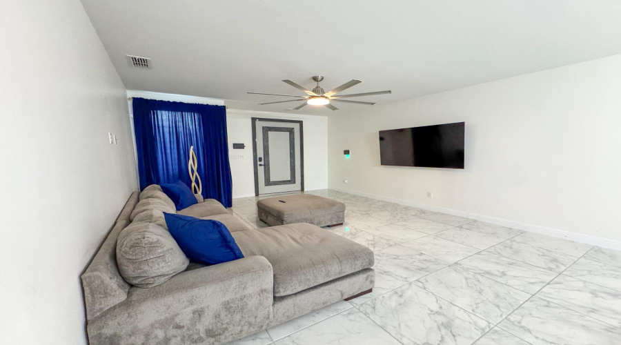 1421 Eagles LN, Laredo, Texas 78045, 3 Bedrooms Bedrooms, 6 Rooms Rooms,2 BathroomsBathrooms,Residential,For Rent,1421 Eagles LN,20263460