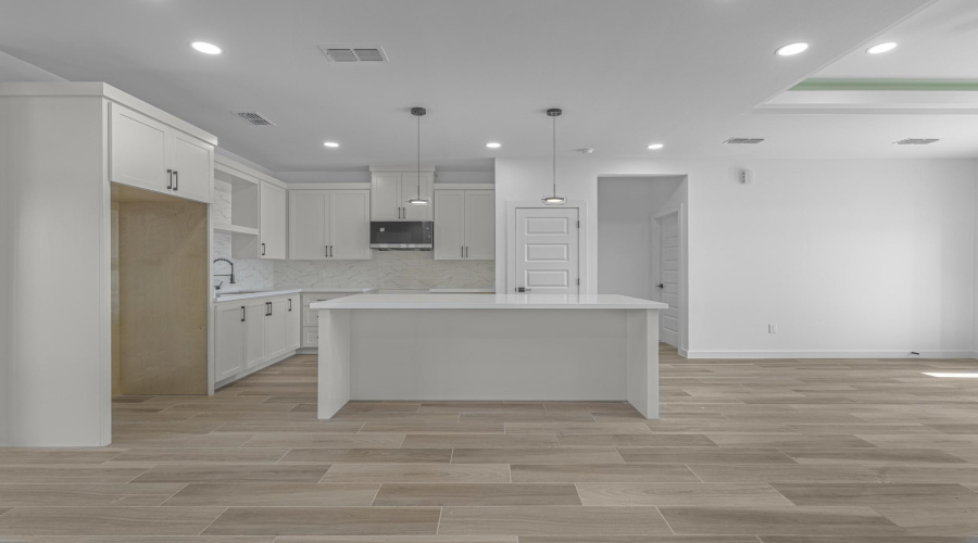 6203 Seminario Ln., Laredo, Texas 78046, 3 Bedrooms Bedrooms, 6 Rooms Rooms,2 BathroomsBathrooms,Residential,For Sale,6203 Seminario Ln.,20263464