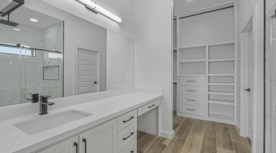 6203 Seminario Ln., Laredo, Texas 78046, 3 Bedrooms Bedrooms, 6 Rooms Rooms,2 BathroomsBathrooms,Residential,For Sale,6203 Seminario Ln.,20263464