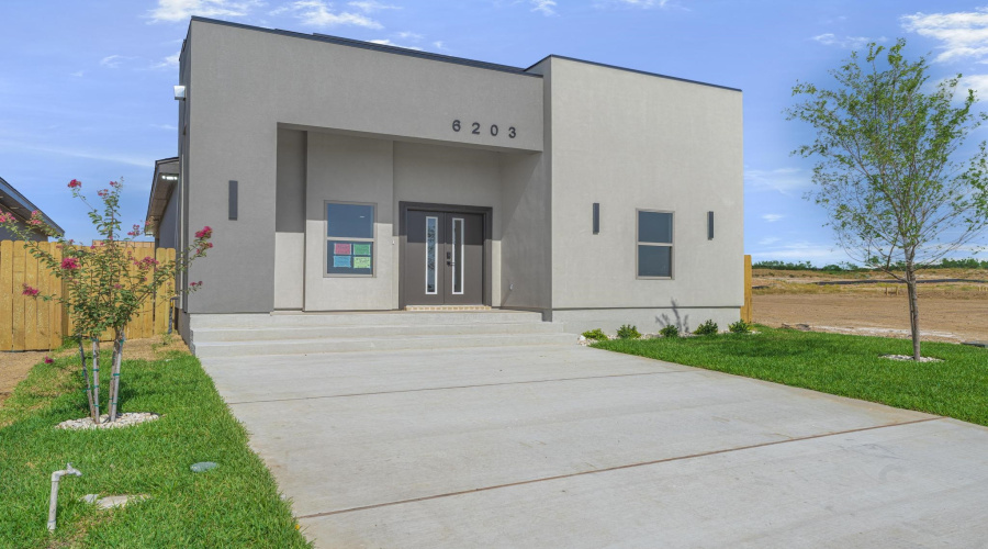 6203 Seminario Ln., Laredo, Texas 78046, 3 Bedrooms Bedrooms, 6 Rooms Rooms,2 BathroomsBathrooms,Residential,For Sale,6203 Seminario Ln.,20263464