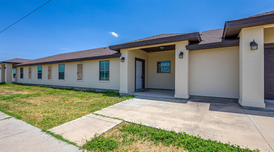 420 Montgomery St, Laredo, Texas 78040, 2 Bedrooms Bedrooms, 4 Rooms Rooms,2 BathroomsBathrooms,Residential,For Rent,420 Montgomery St,20263465