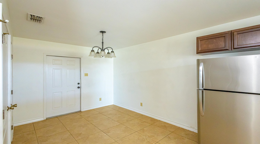420 Montgomery St, Laredo, Texas 78040, 2 Bedrooms Bedrooms, 4 Rooms Rooms,2 BathroomsBathrooms,Residential,For Rent,420 Montgomery St,20263465