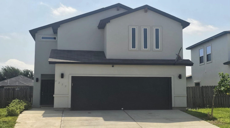 4225 Gavilan Dr., Laredo, Texas 78046, 4 Bedrooms Bedrooms, 7 Rooms Rooms,2 BathroomsBathrooms,Residential,For Rent,4225 Gavilan Dr.,20263468