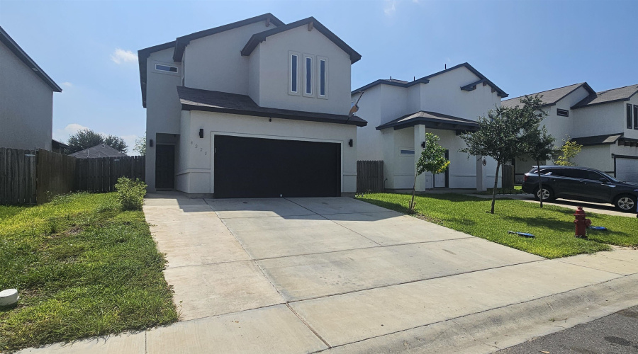 4225 Gavilan Dr., Laredo, Texas 78046, 4 Bedrooms Bedrooms, 7 Rooms Rooms,2 BathroomsBathrooms,Residential,For Rent,4225 Gavilan Dr.,20263468