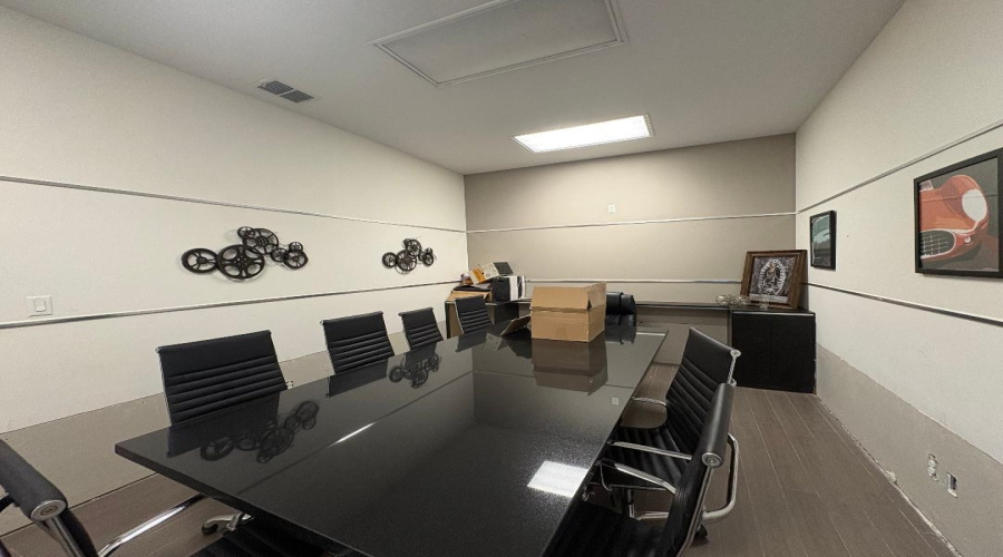 2614 San Eduardo Ave, Laredo, Texas 78040, 1 Room Rooms,4 BathroomsBathrooms,Commercial retail/office,For Rent,2614 San Eduardo Ave,20263455