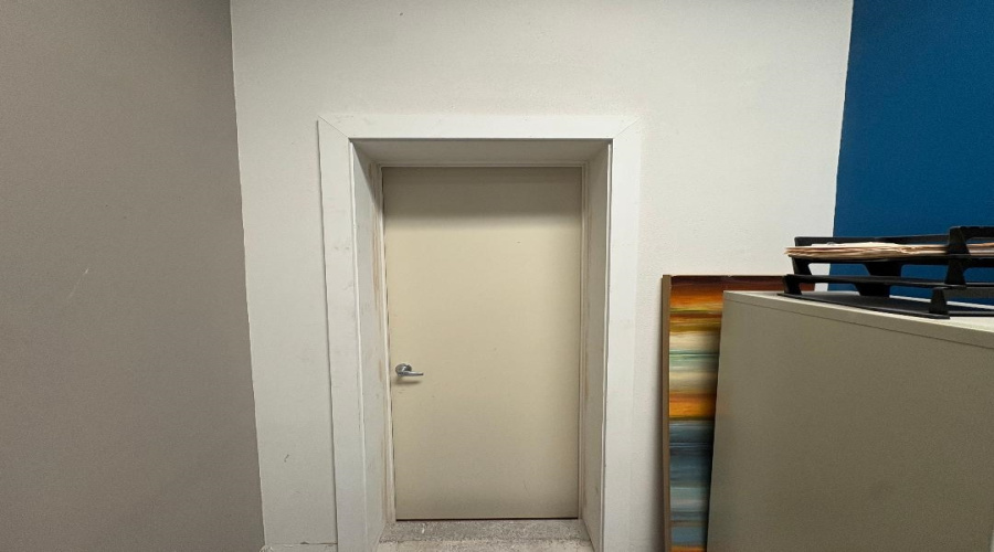2614 San Eduardo Ave, Laredo, Texas 78040, 1 Room Rooms,4 BathroomsBathrooms,Commercial retail/office,For Rent,2614 San Eduardo Ave,20263455