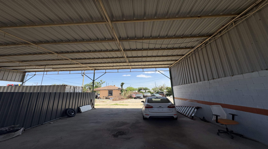 2614 San Eduardo Ave, Laredo, Texas 78040, 1 Room Rooms,4 BathroomsBathrooms,Commercial retail/office,For Rent,2614 San Eduardo Ave,20263455