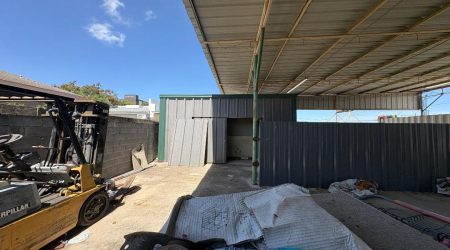 2614 San Eduardo Ave, Laredo, Texas 78040, 1 Room Rooms,4 BathroomsBathrooms,Commercial retail/office,For Rent,2614 San Eduardo Ave,20263455