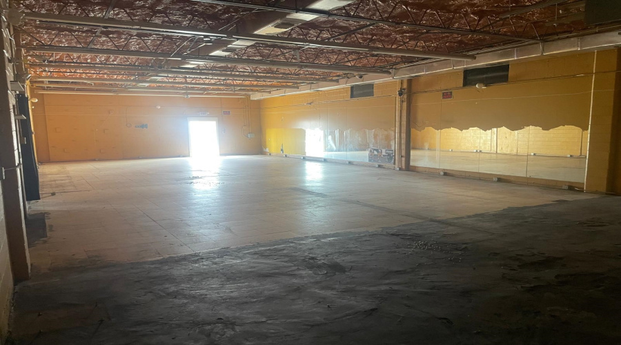 815 Park St, Laredo, Texas 78040, ,2 BathroomsBathrooms,Commercial retail/office,For Sale,815 Park St,20263466