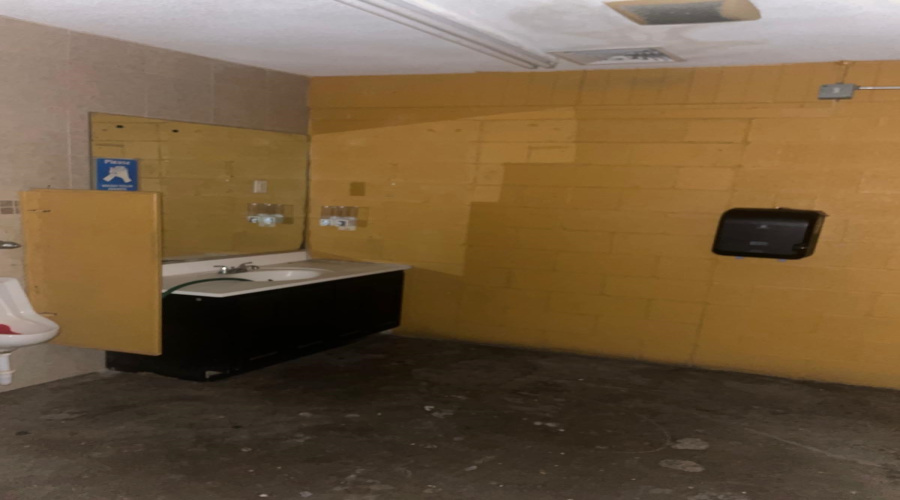815 Park St, Laredo, Texas 78040, ,2 BathroomsBathrooms,Commercial retail/office,For Sale,815 Park St,20263466